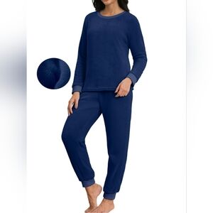 MINTREUS Womens Fannel Fuzzy Pajamas - Plush Fleece Set with Pockets